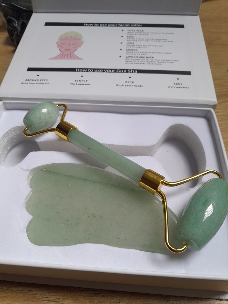 Masażer roller kamień gua sha kit