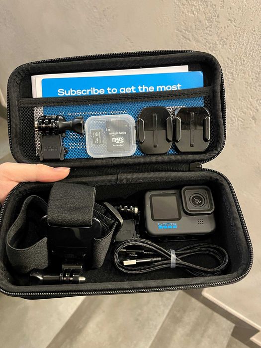 Екшн-камера GoPro Hero 10 зі зручними кріпленнями