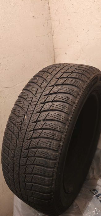 Opony zimowe + Stalówki Bridgestone R16 205/55 Rozstaw 5x110mm