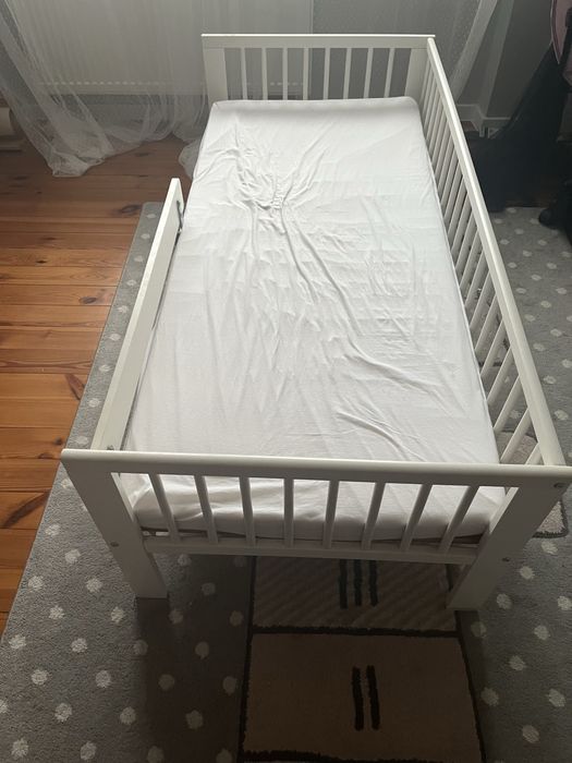 Łóżko dzieciece ikea z materacem