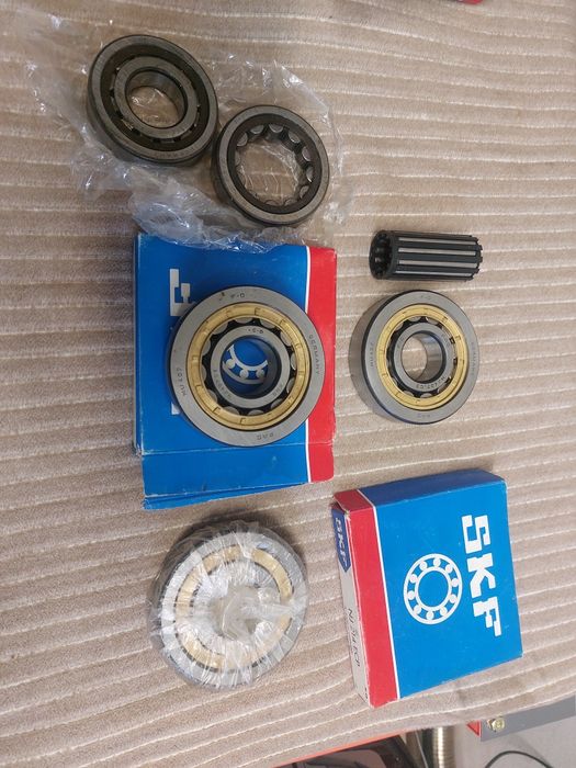 Czesci do zageszczarki bomag amman. Łożyska, paski klinowe,