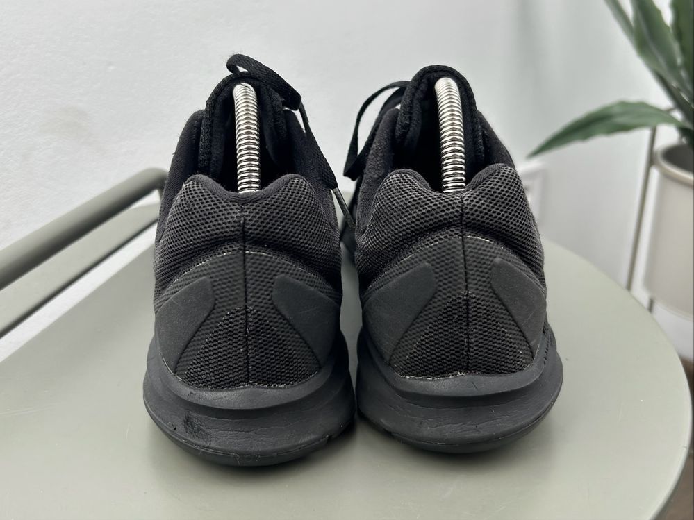 Оригінал! Кросівки Nike Downshifter 44 розмір 03436