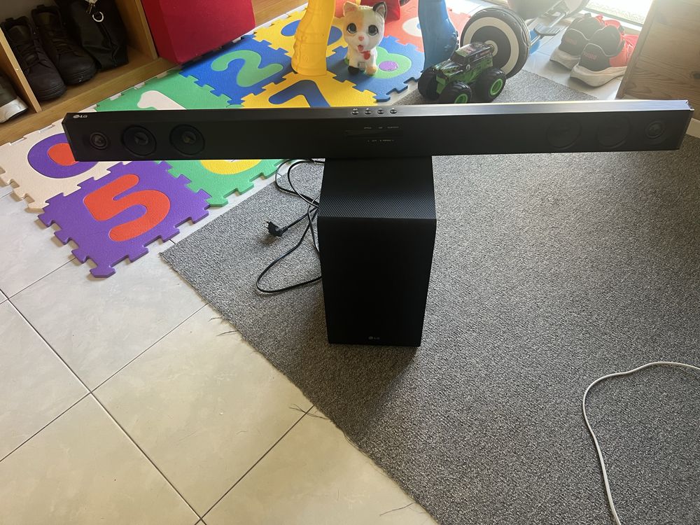Soundbar da marca LG coluna para Tv