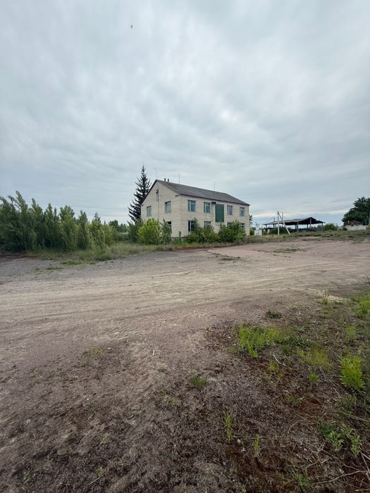 Продається промислова база м.Ковель