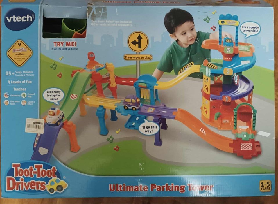 Duży zestaw zjeżdżalnia -parking+autka