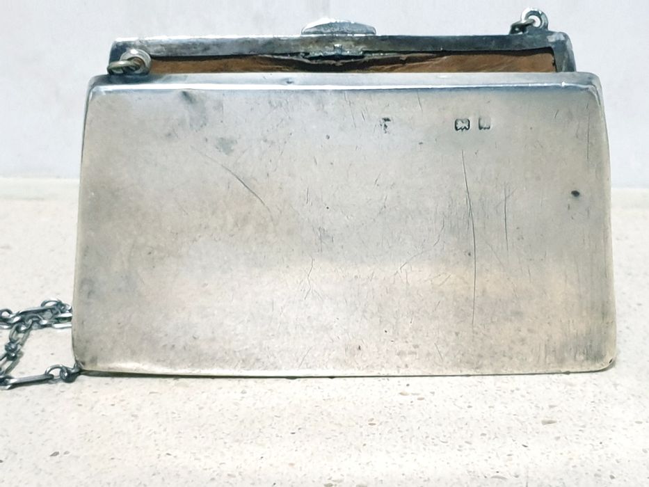 Antiga malinha carteira de Senhora em prata inglesa contrastada