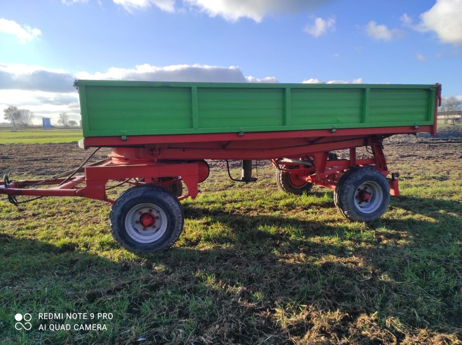 Przyczepa rolnicza  D47 wywrotka 3 strony