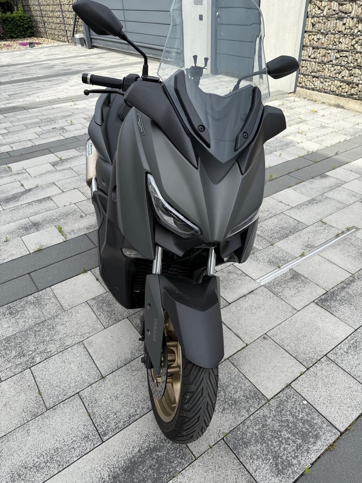 Skuter Yamaha XMAX 300 TECH MAX