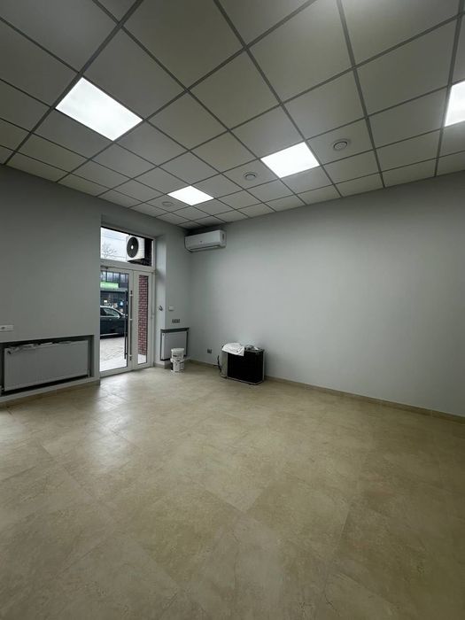 Оренда приміщення 90 м2 з прохідністю людей