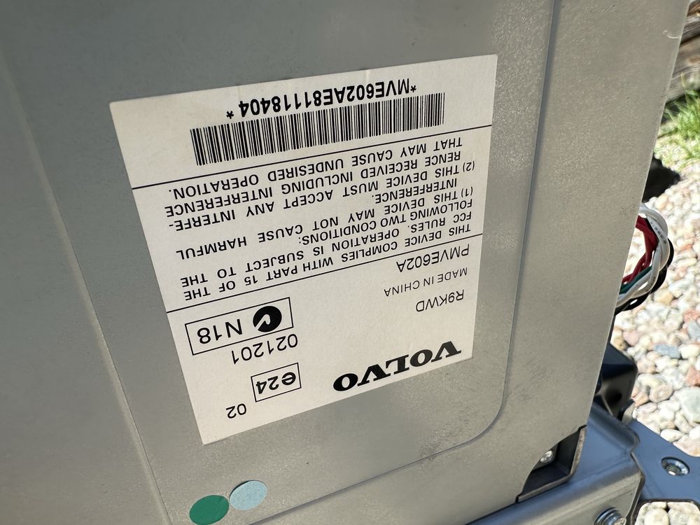 VOLVO XC60 kompletny SUBWOOFER oryginal tuba wzmacniacz rarytas unikat