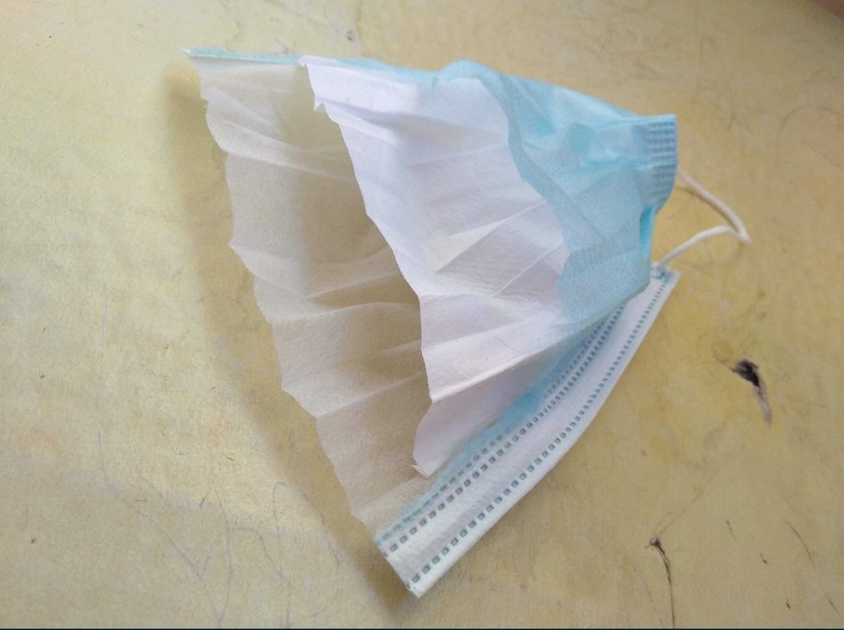 Маски одноразовые защитные