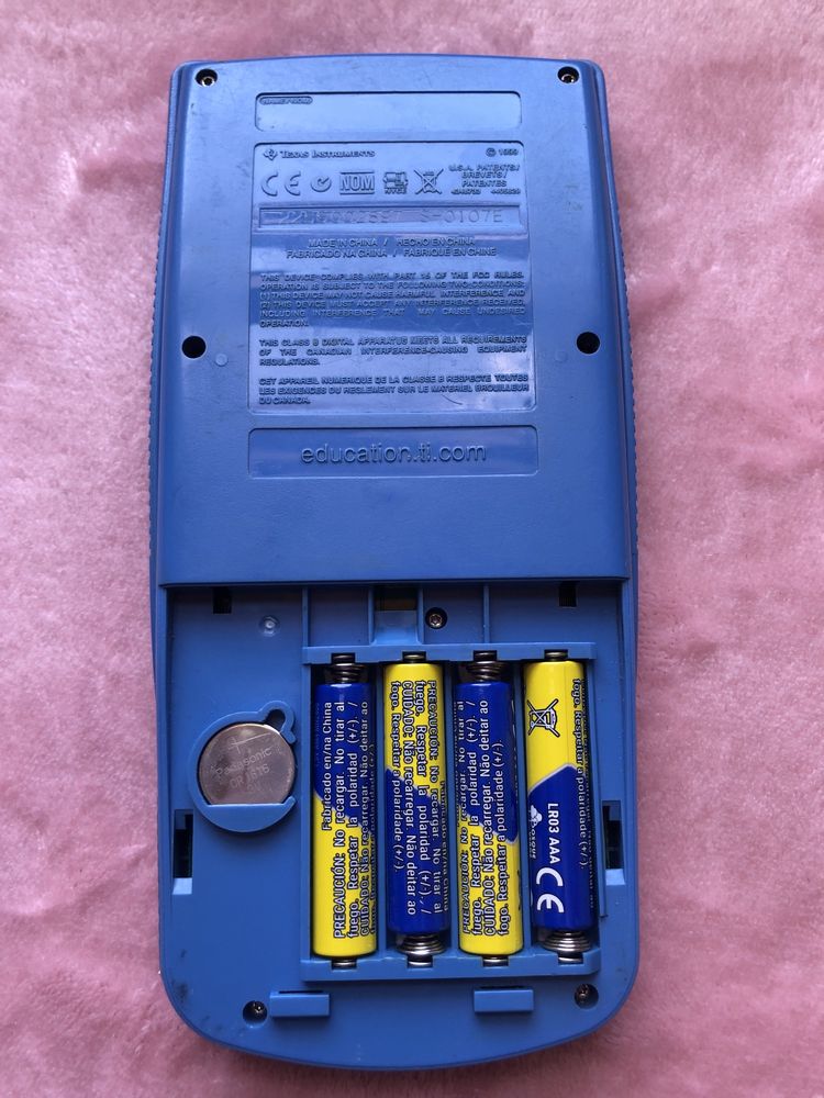 Calculadora Gráfica TEXAS TI-82