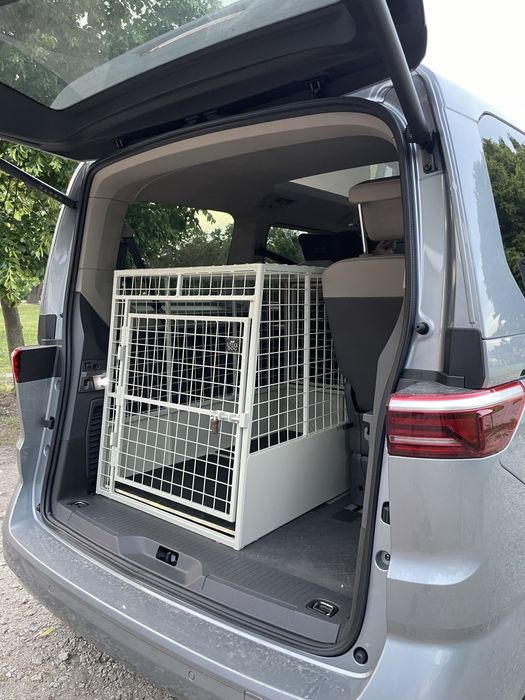 Wytrzymała klatka dla psa do samochodu SteelDog