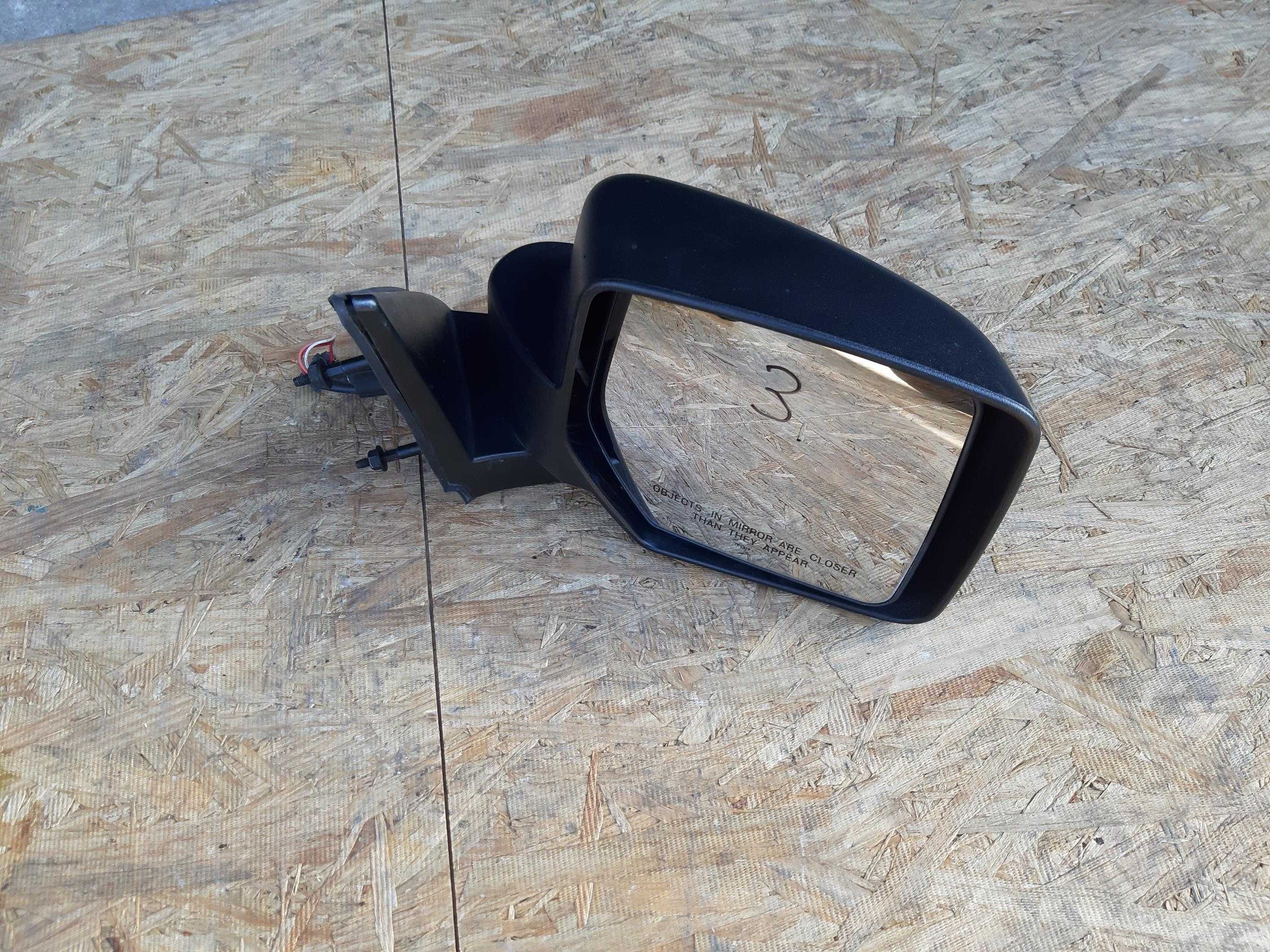 Lusterko DODGE NITRO 3 pin