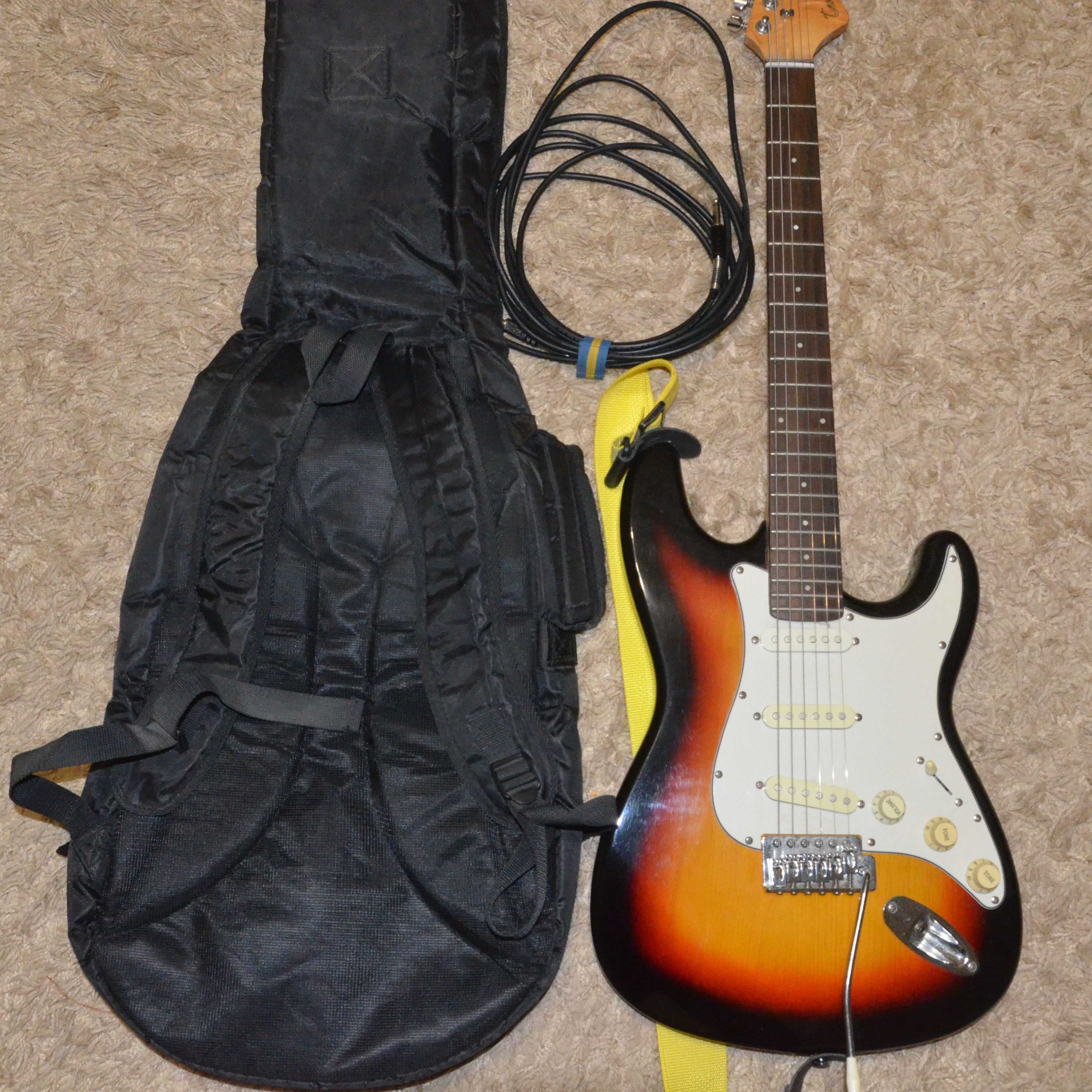 Електрогітара Tenson California Series - аналог Stratocaster, Чохол