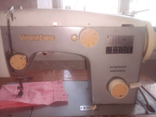 Швейная машина Веритас