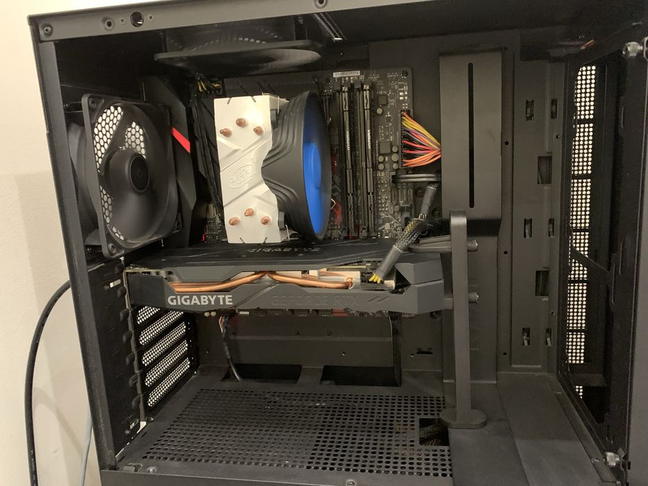 Rtx 2060 + core i5 + 16gb RAM + ssd256