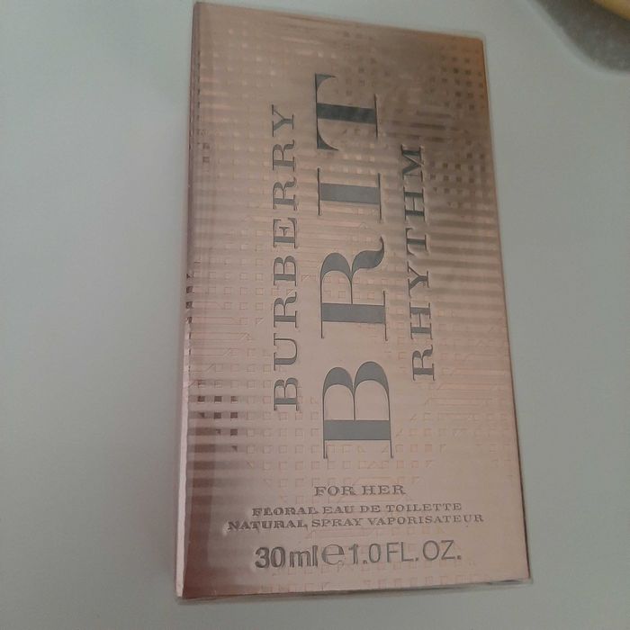Unikat. Burberry Brit Rhythm Floral For Her