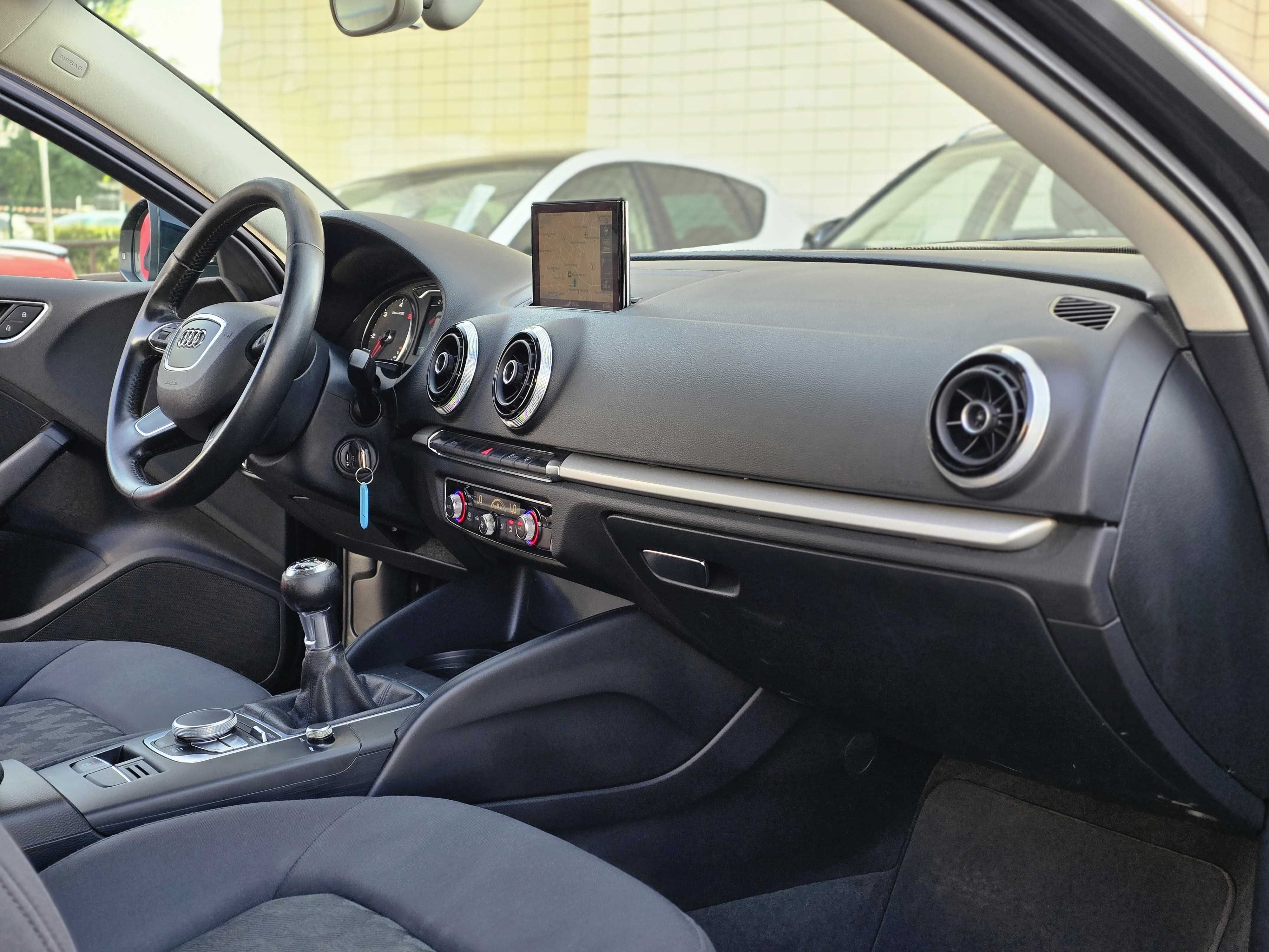 AUDI A3 S LINE 1.6TDI 110CV "LOOK RS3"