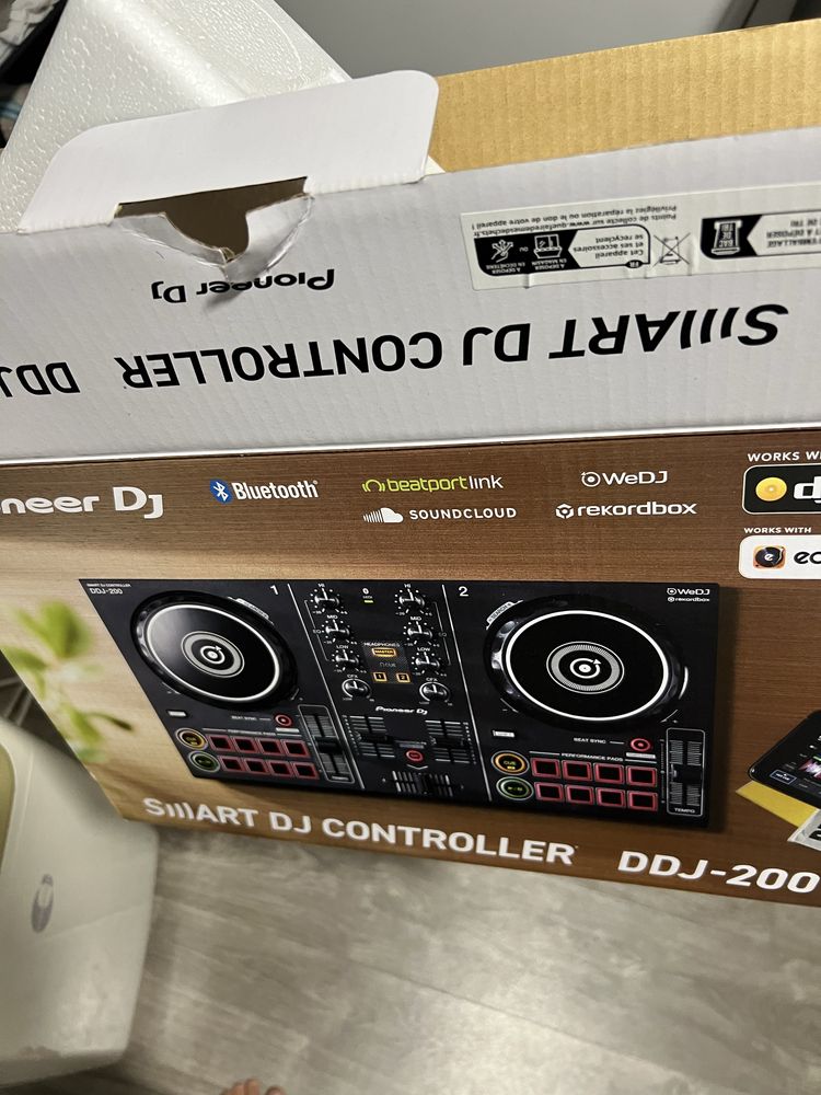 Controladora DJ Pioneer DDJ200