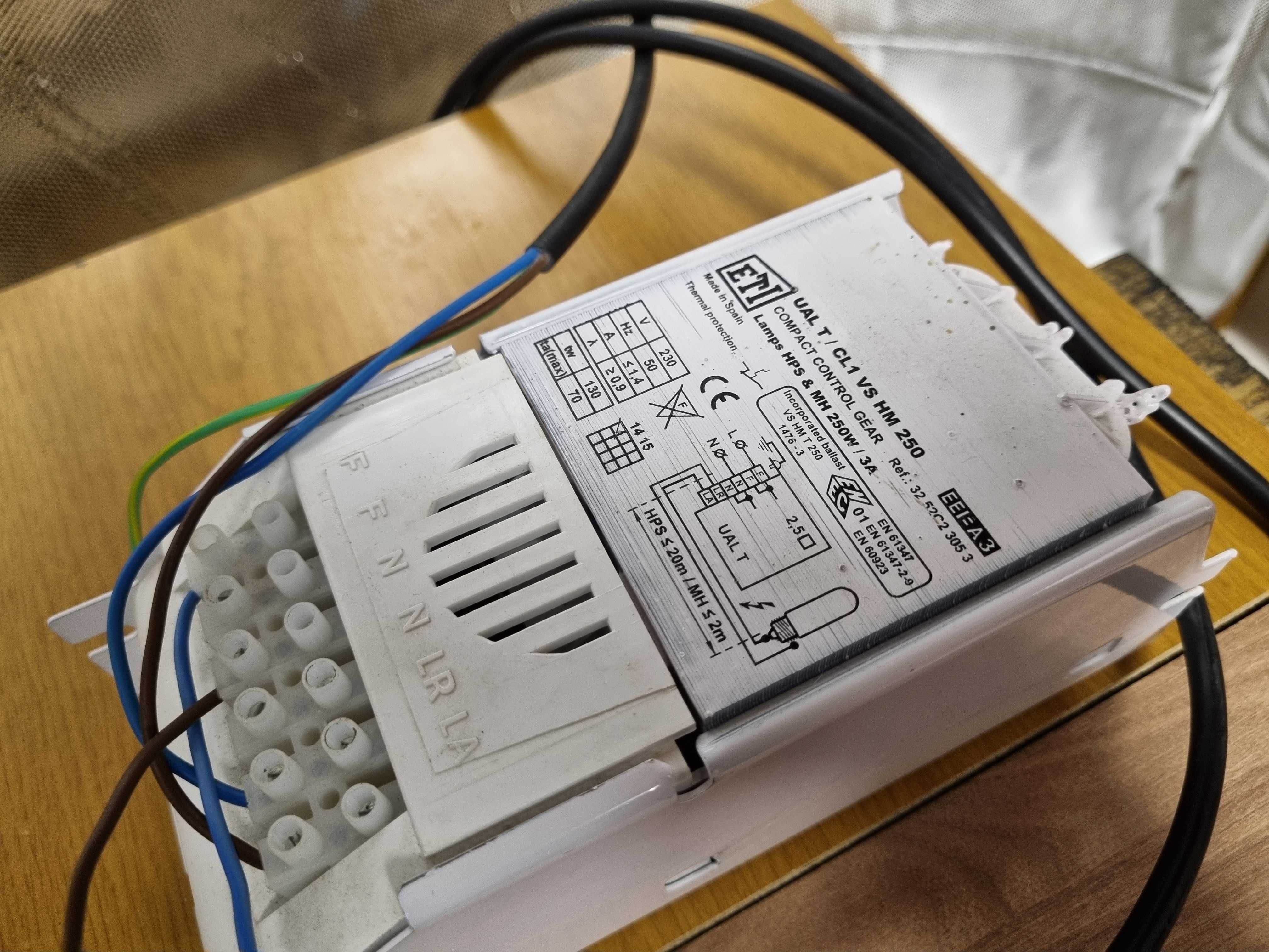 Szafa do uprawy roślin growbox grow box