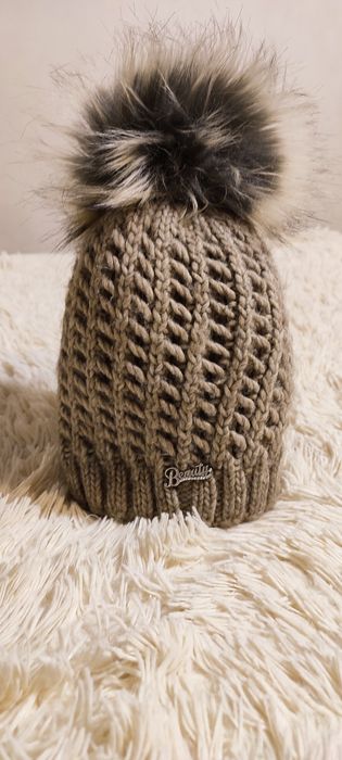 Zimowa czapka damska dzianinowa Jacob r. uniwersalny