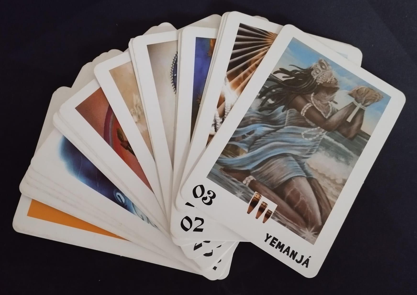 Tarot dos Orixás - Cartas, Livro e Caixa