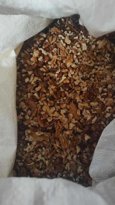 Orzechy włoskie łuskane.