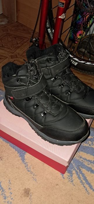 Зимові ботинки на хлопчика