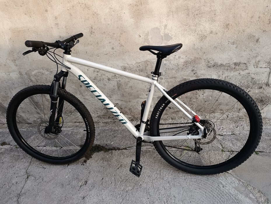 Bicicleta especialized rockhopper sport