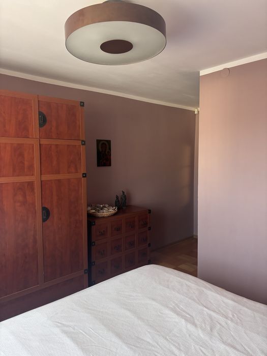 Komplet mebli VOX Imperium – szafa, komoda, półka i lampki do sypialni