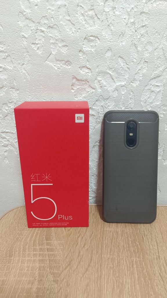 Телефон Xiaomi redmi 5 plus