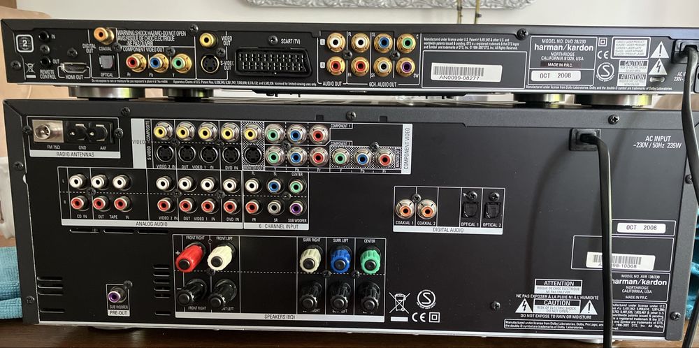 Harman Kardon amplituner AVR 138 i DVD 28
