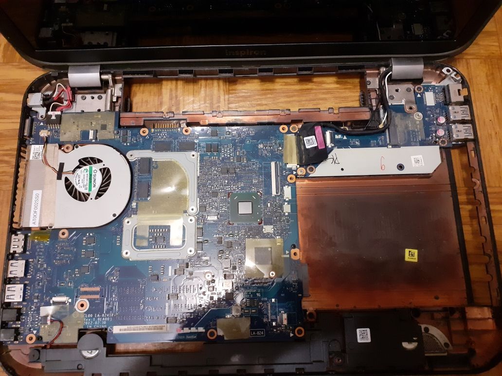 Ноутбук DELL inspiron 5520