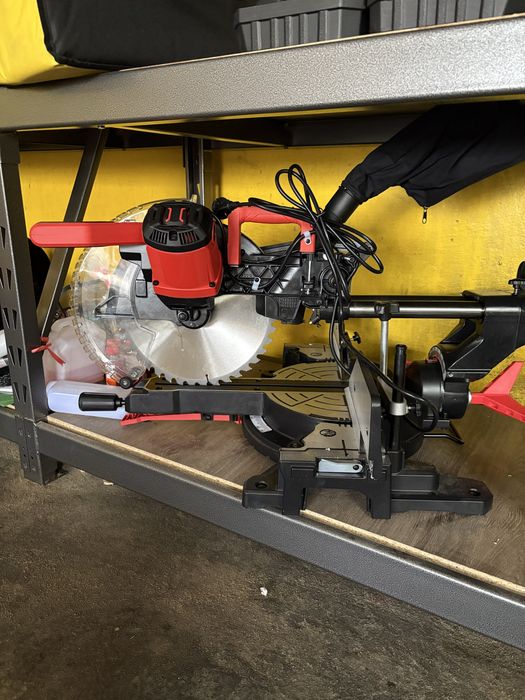 Wynajem. Wypożyczalnia. Piła ukośna Wiertnica Wiertarki Młoty