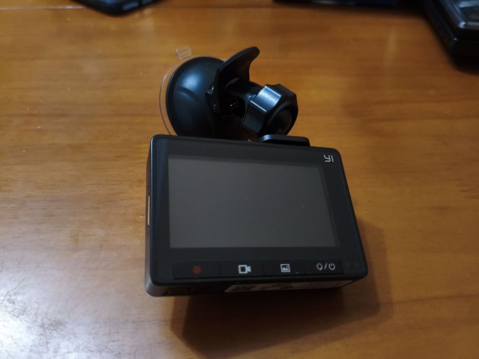 Відеореєстратор Xiaomi YI dash cam ultra Camera Xiaomi yi smart dash