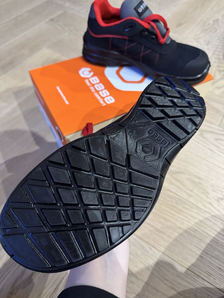 Nowe buty robocze Base Cursa B0953B
