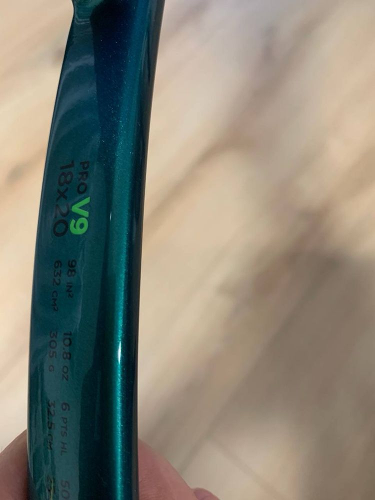 Тенісна ракетка Wilson blade V9 Pro Stock 18x20 2024 року