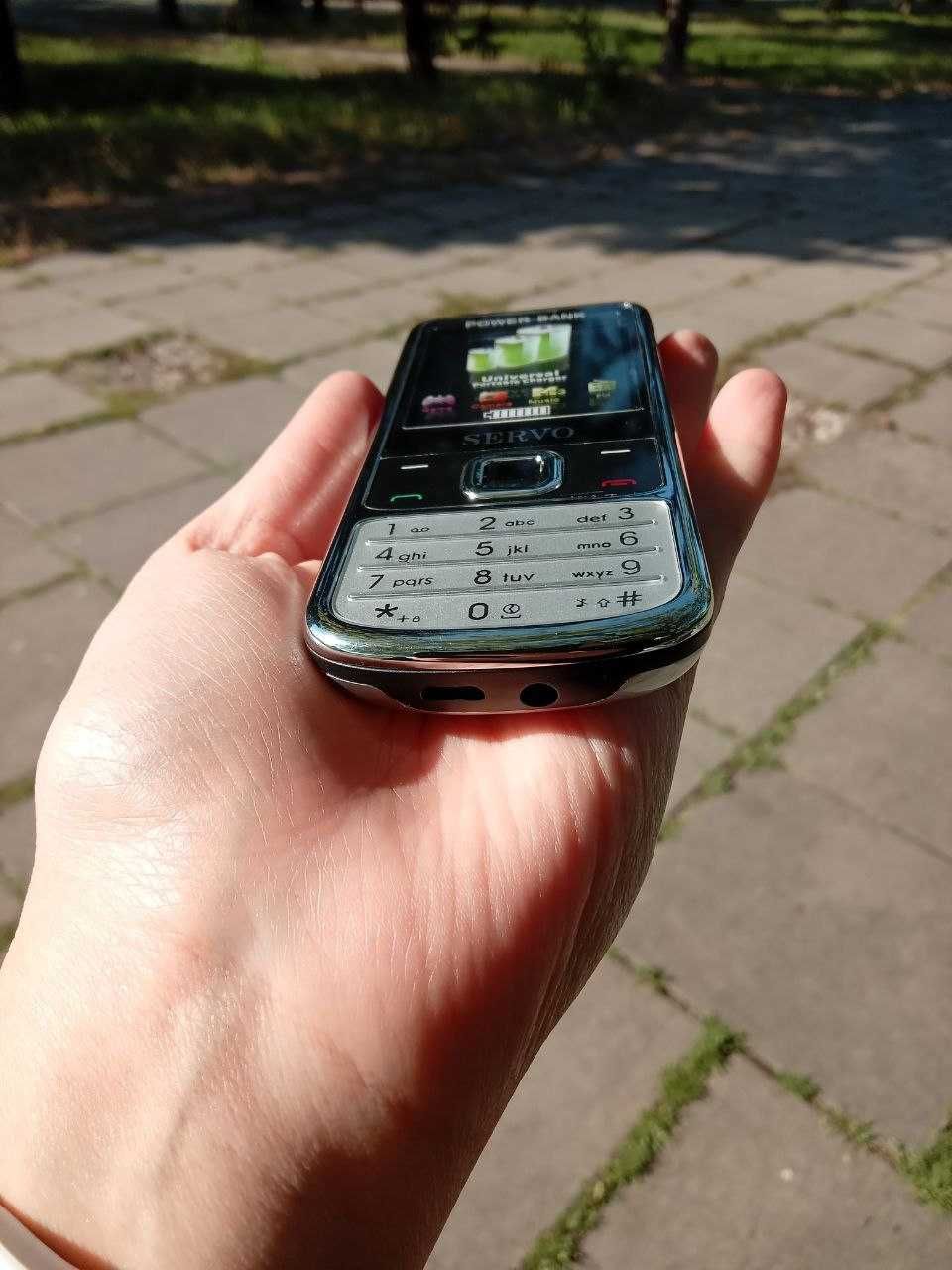 Мобильный телефон SERVO V9500 кнопочный на 4 SIM карты серебристый
