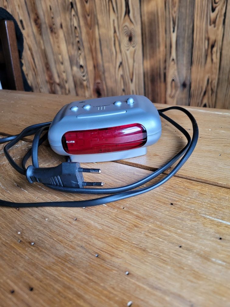 Budzik, zegar sieciowy LED