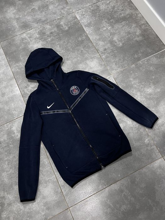 Nike Tech Fleece original size 158 -170