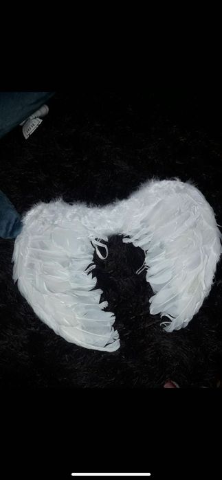 Новорічне платтячко та крила ангела