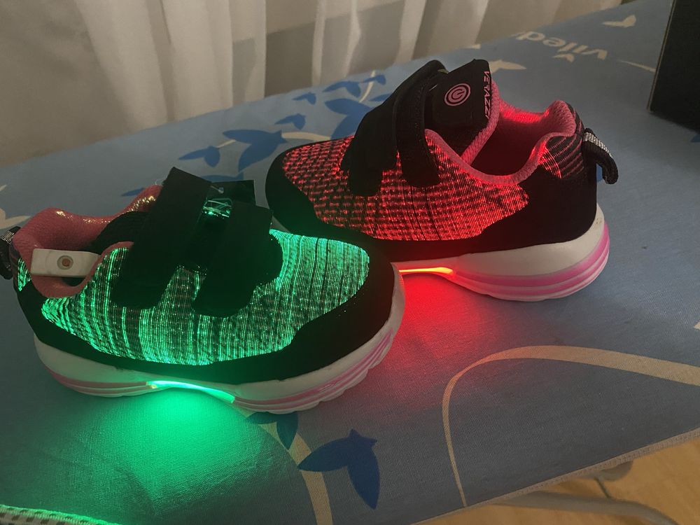 Buty świecące led