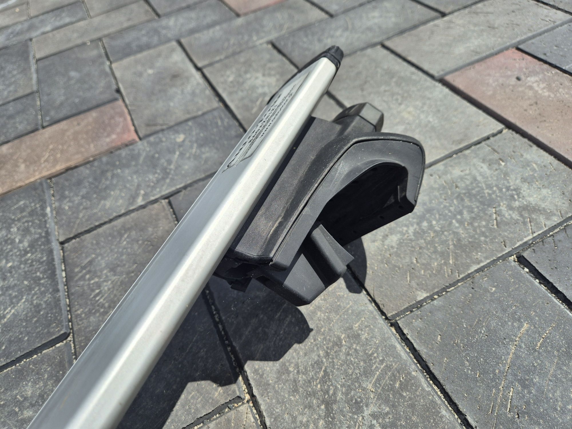 Thule Wingbar + Rapid 757 bagaznik dachowy belki