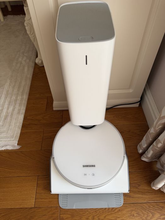 Samsung Jet Bot+ з базою самоочищення, ідеальний стан, без мийки