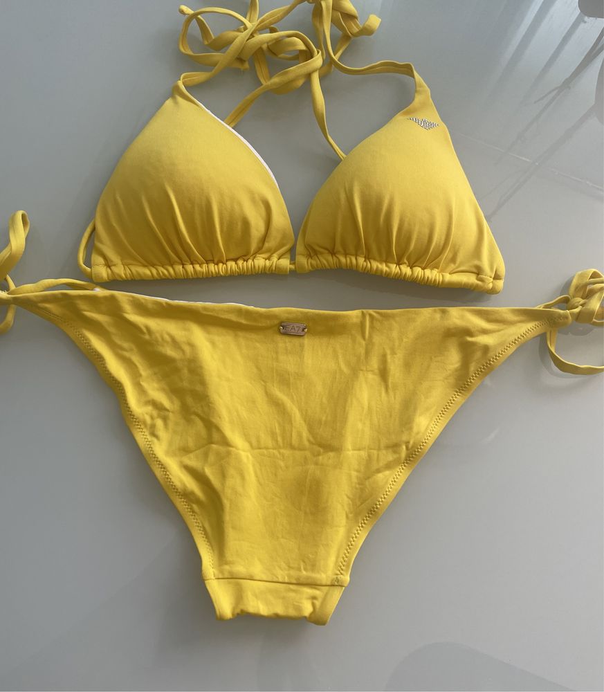 Продам купальник Armani оригинал женский раздельный