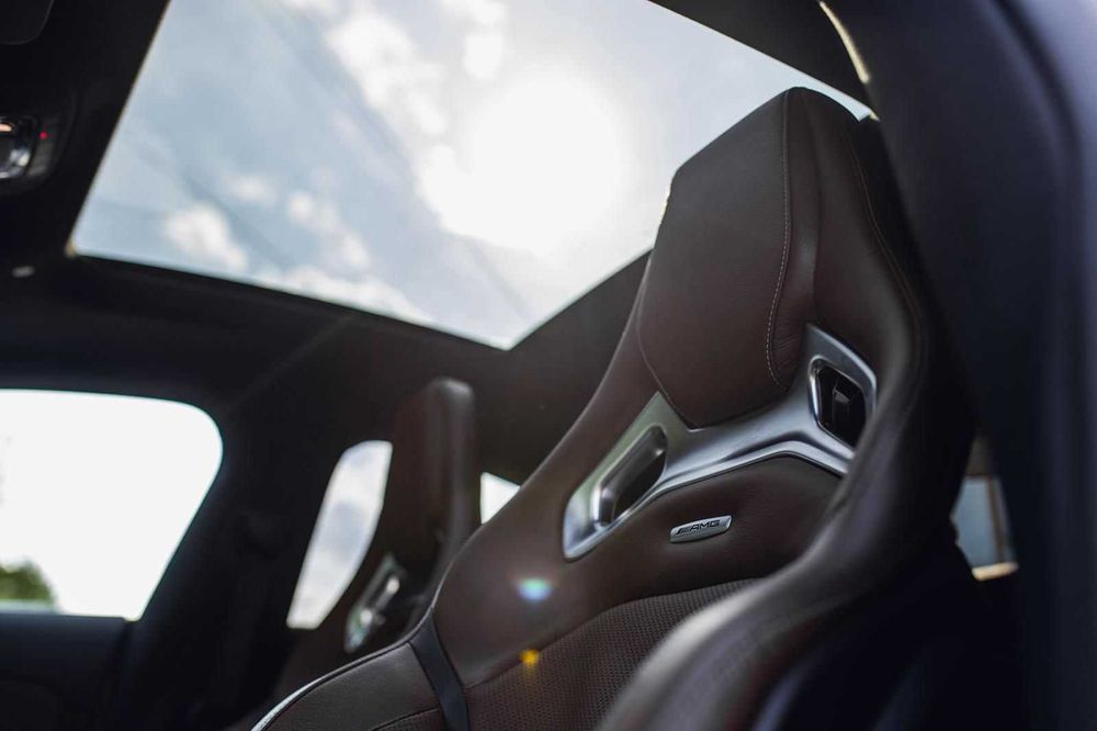 Auto do ślubu – Mercedes CLA 35 AMG biały