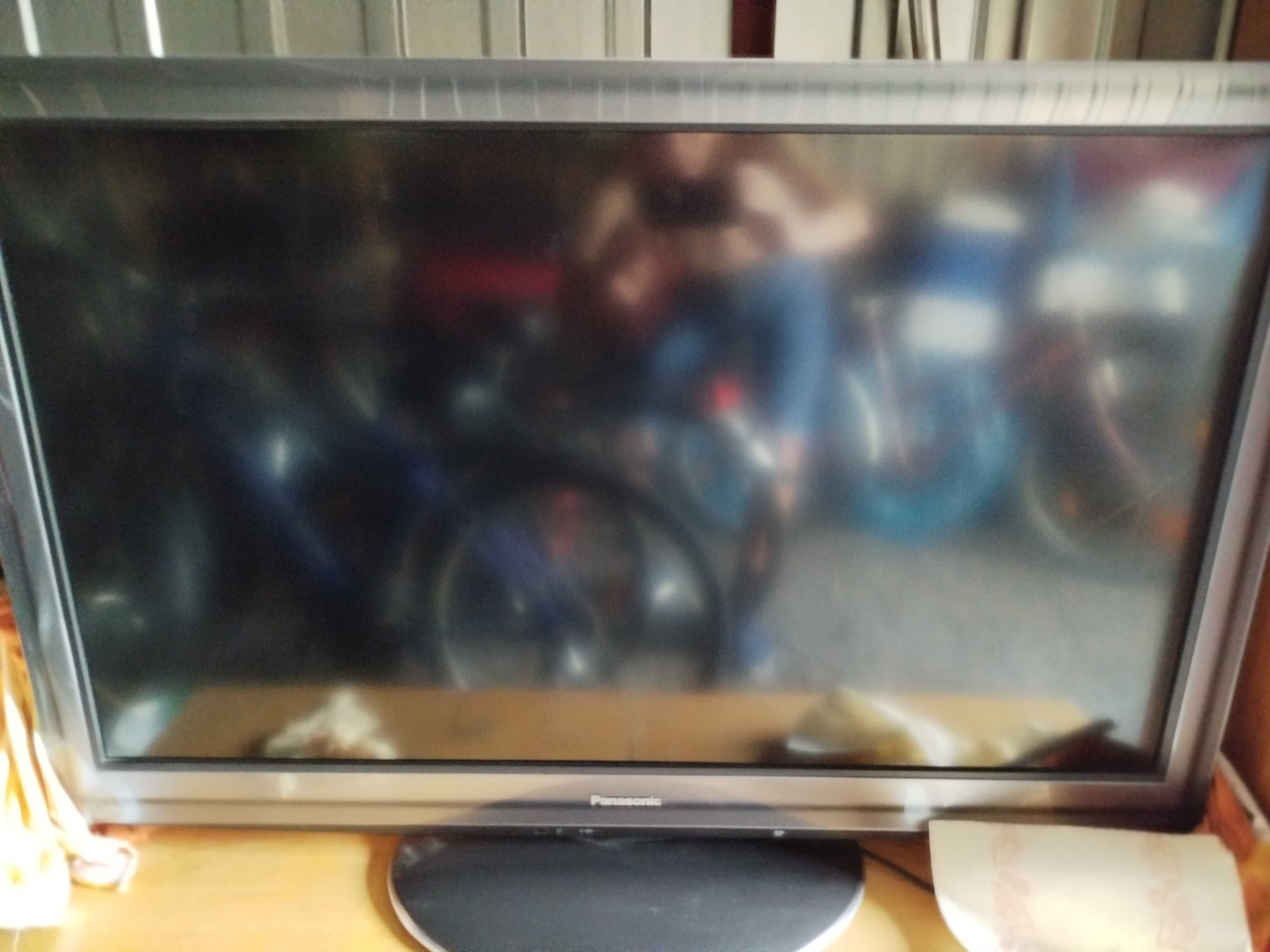 Sprzedam mało używany telewizor 42 całe Panasonic