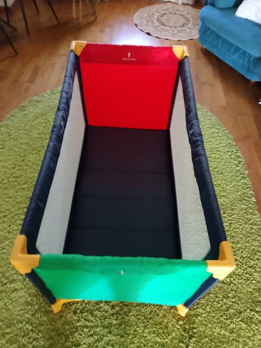 Дитяче ліжко манеж