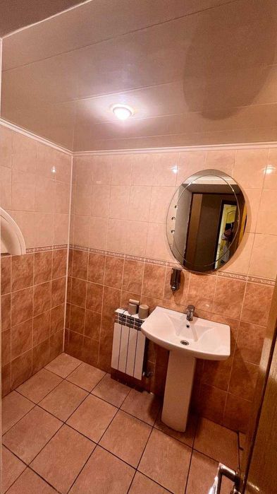 Приміщення на червоній лінії - ідеально для бізнесу !